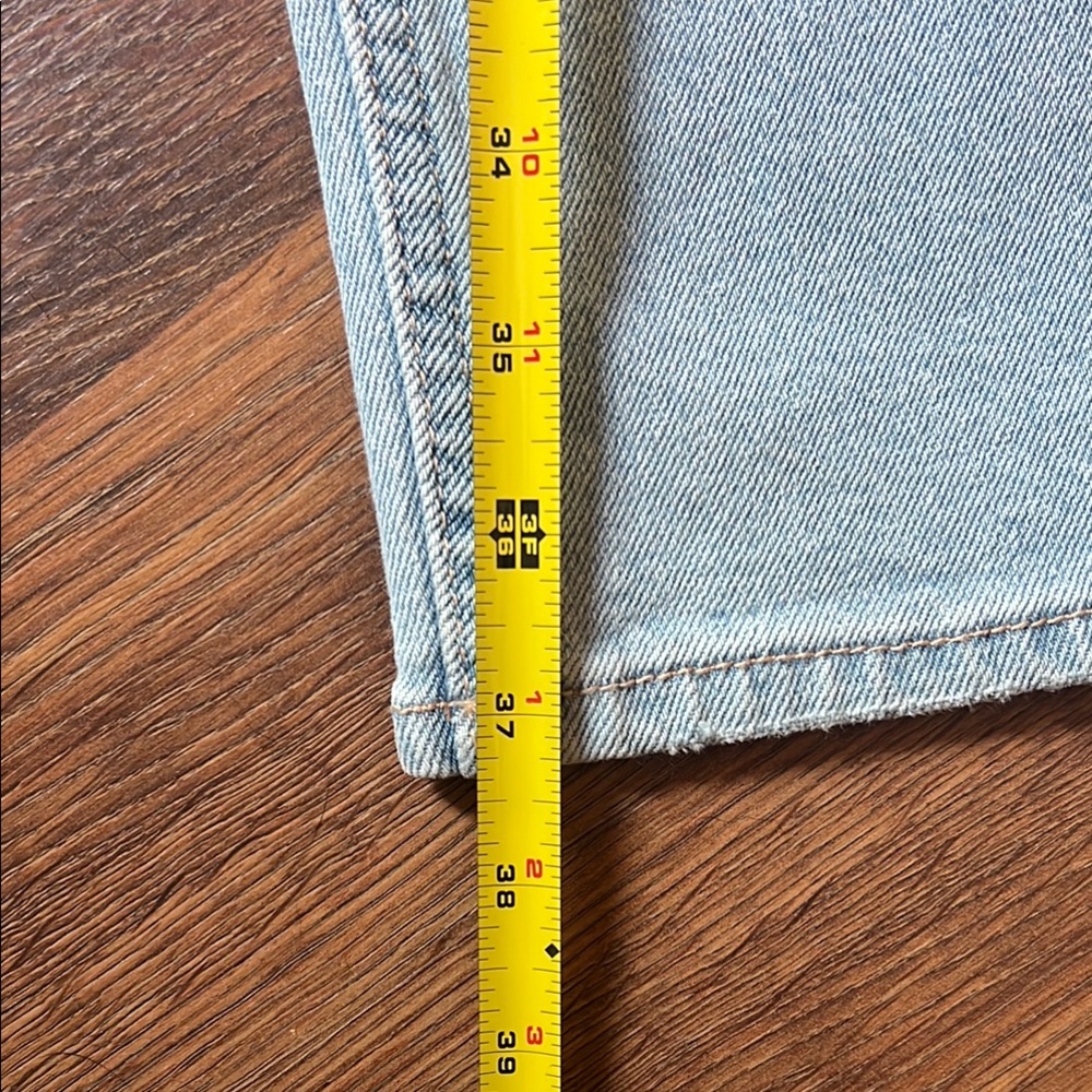 W28 L27 - Hollister Light Wash Blue Straight Leg Jeans - 7R - Picture 9 of 11